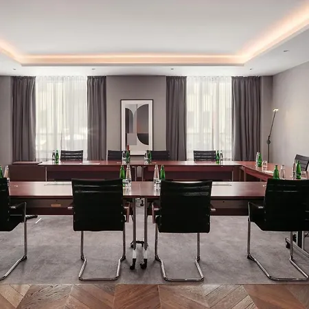 Marriott Hotel 5*