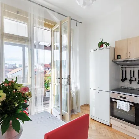 Castle View Apartment Prague