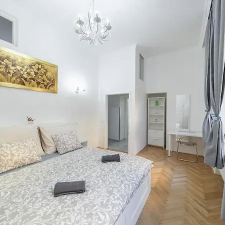 Opletal Apartment Prague