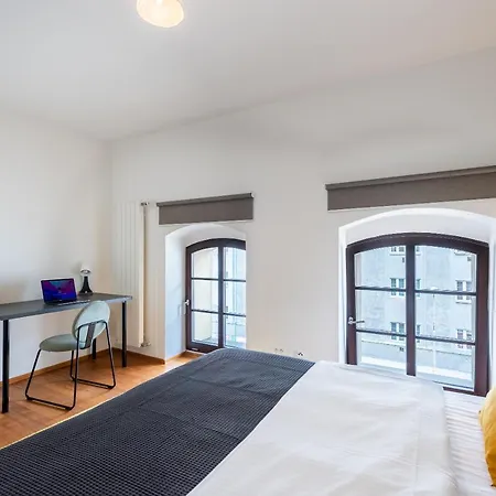 Apartment With 4 Bedrooms *