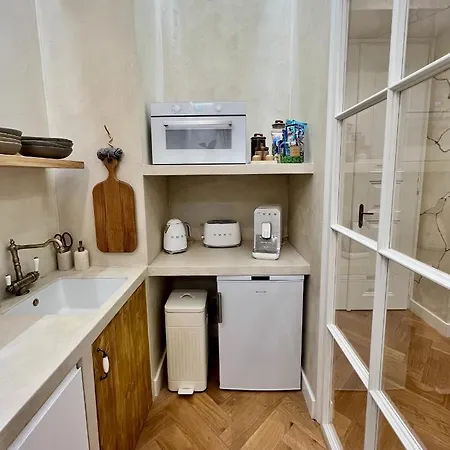 Wabi Sabi Nest W/ Garage * Prague