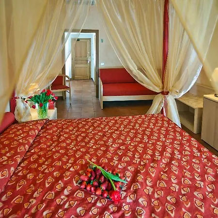 Hotell Caesar 4*