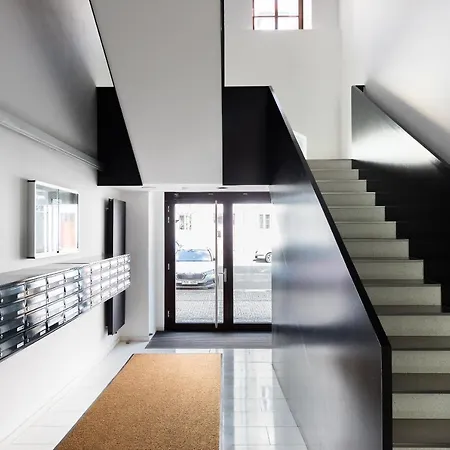 Apartment With 4 Bedrooms *