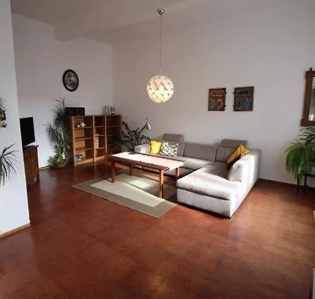 Flora Sudomerska Apartment