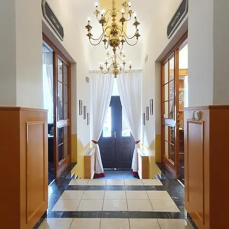 Machova 3* Prague