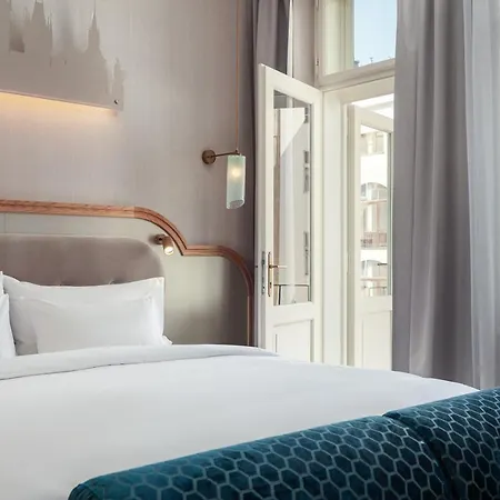 Allure & 4* Prag