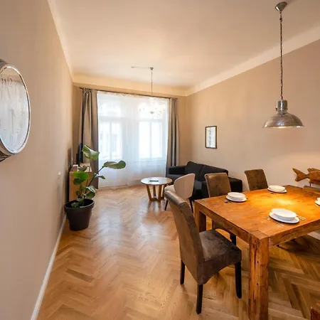 Zborovska Aparthotel *