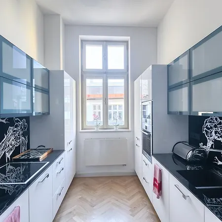 Grand Central Residence By Tkc 4* Prague