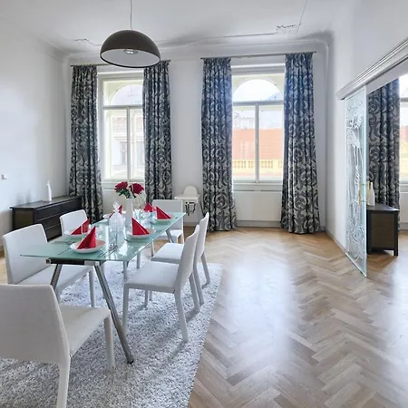 Grand Central Residence By Tkc Aparthotel Prague