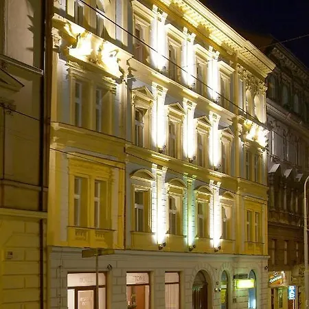 Hotell Patio 4*