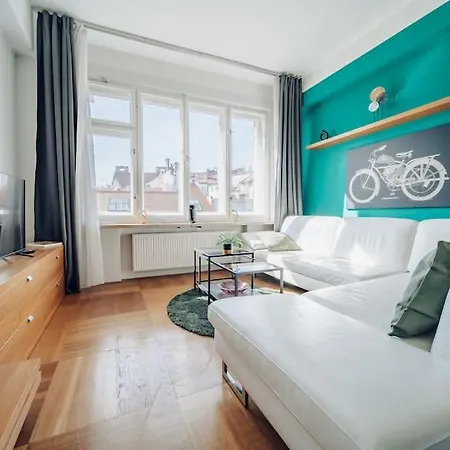 아파트 Downtown 2bd Riverside Near Dancing House *