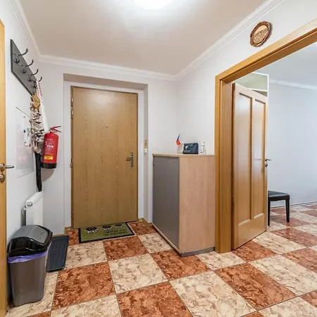 Apartamento Blizko Centra Prahy *