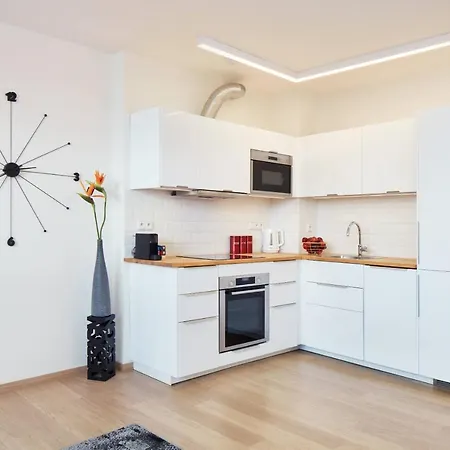 Karlova Old Town Apartment