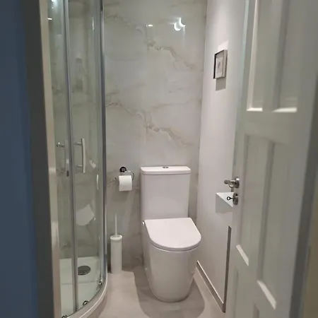 Apartmanovy Dum Se Zahradou V Klidne Casti Prahy *