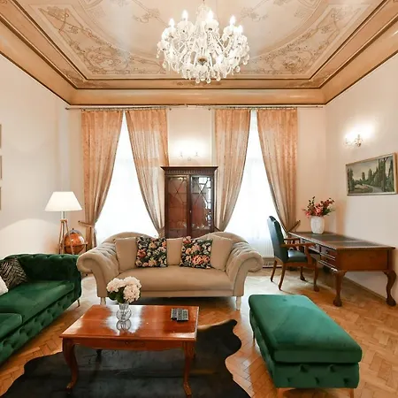 Stunning Charles Bridge Apartment Prague