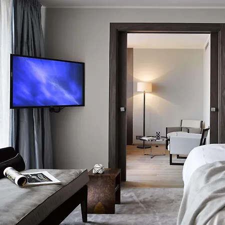 Hotel The Emblem - Preferred & Prag