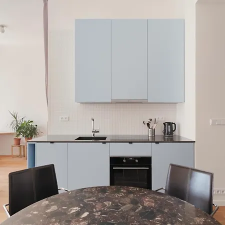 Days - Spacious Designer In Center - Powder Tower Apartment Prague