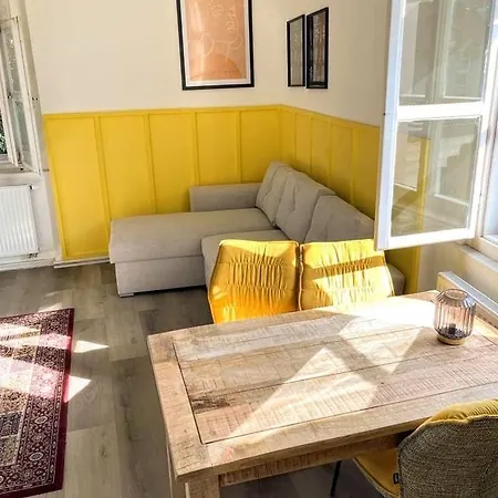 Apartment New Close To Palmovka *