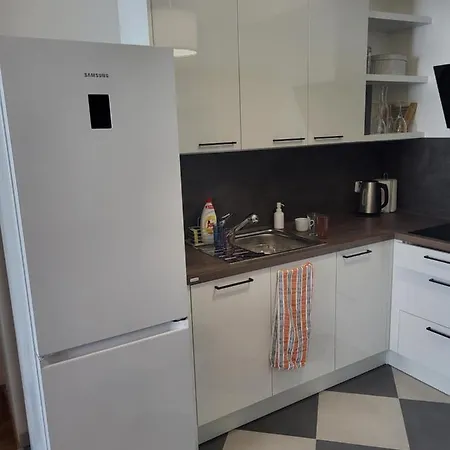 New In Karlin, 8, Close To Center * Prag