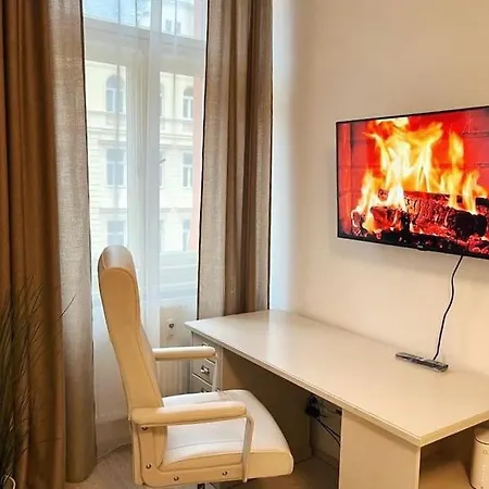 Leger Apartment