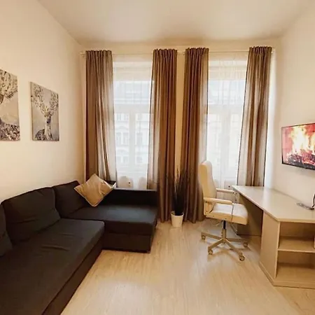 Apartment Leger