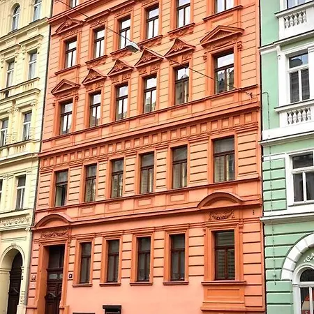 Leger * Prague