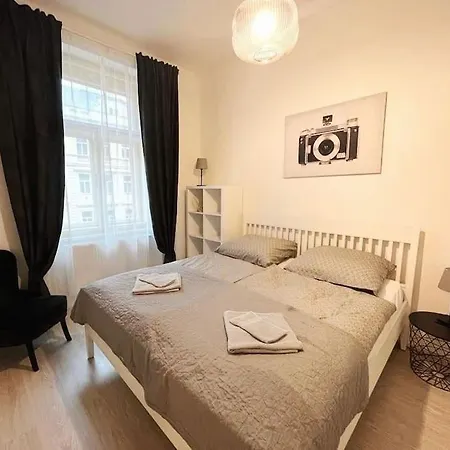 Apartment Leger *
