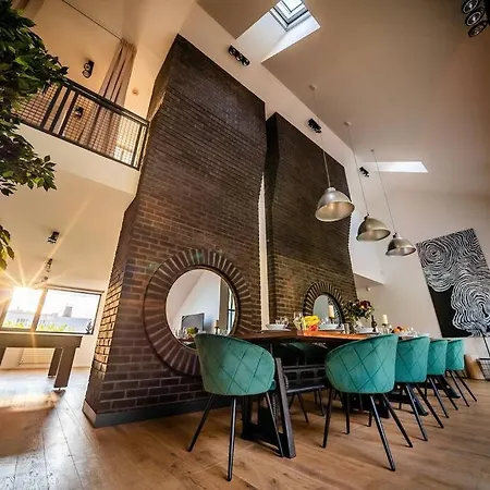 Apartment 5br+2bath Old Town Industrial Penthouse, A/c Prague