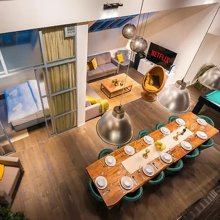 5br+2bath Old Town Industrial Penthouse, A/c Apartment Prague