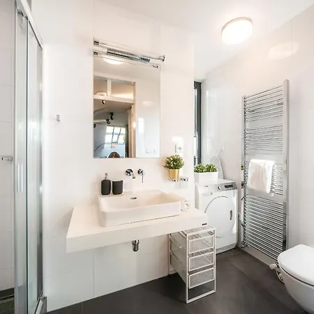 5br+2bath Old Town Industrial Penthouse, A/c Prague