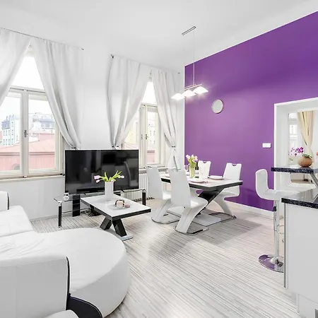 Apartment Luxury 3kk W/2kingbeds 65”tv,next Wenceslas Sq Prague