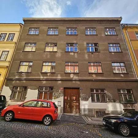 Artistic Designer Zizkov Apartment