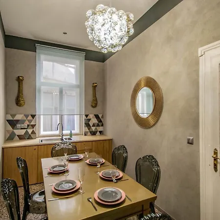 아파트 3bdr Oasis In The Heart Of