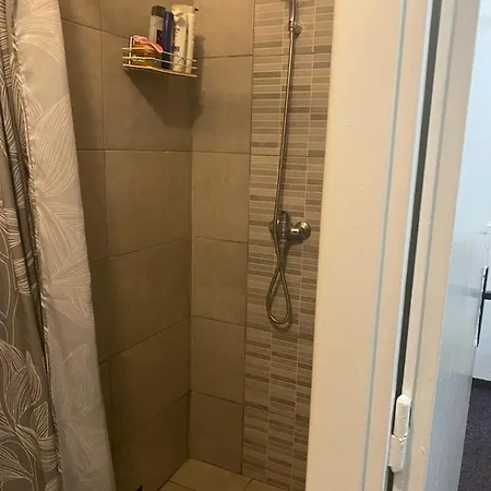 Apartment 3 60 Kowalska 30 *