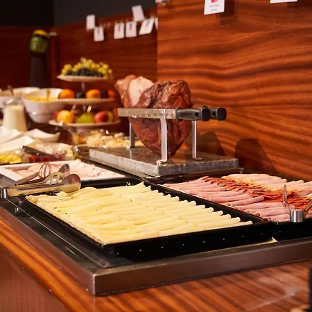 Jalta Boutique Hotell 5*