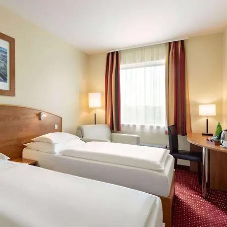 Amedia Express Prague, Trademark Collection By Wyndham Hotell