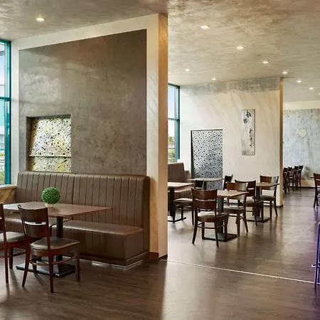 Hotell Amedia Express Prague, Trademark Collection By Wyndham 3*
