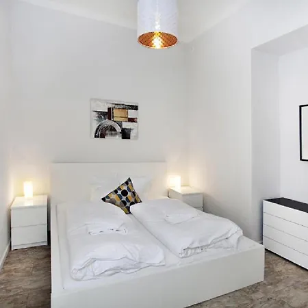 Celebration Flat By Ruterra Apartament Praga