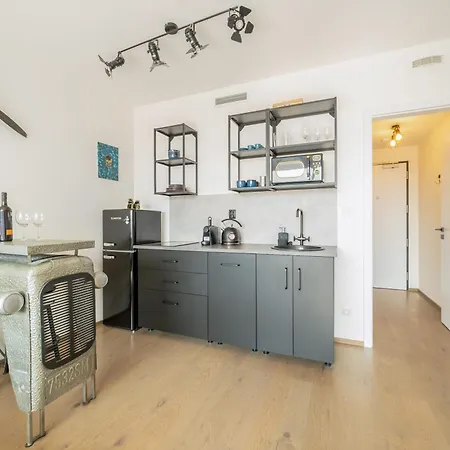 Industrialux In Premium Smichov City By Rentez Appartement