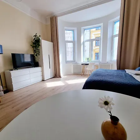 7th Heaven Close To Metro And Center Prague