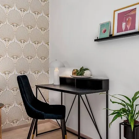 Art Deco Apartment Prague