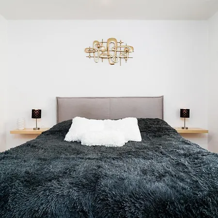 Apartment Kingdom Of 3 Roses Prague