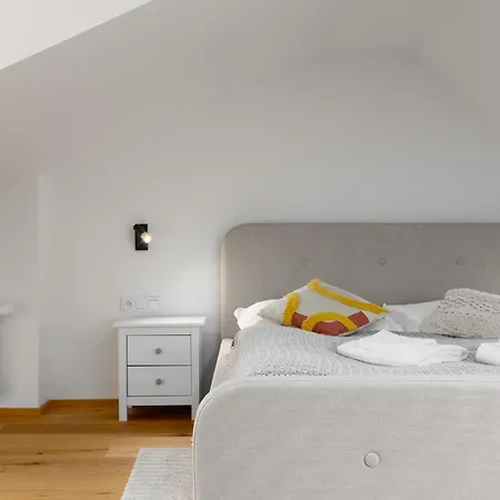 Appartement 2 With Terrace And Free Parking Near Metro *