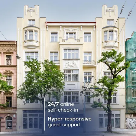 Turnkey I Charles Square * Praha