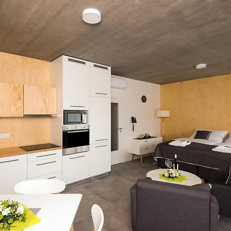 Aparthotel Trafick 4*