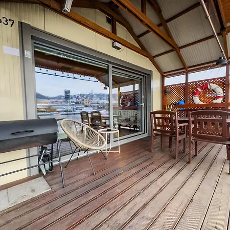 Botel Houseboat Franklin - Houseboats Benjamin & Franklin Praha