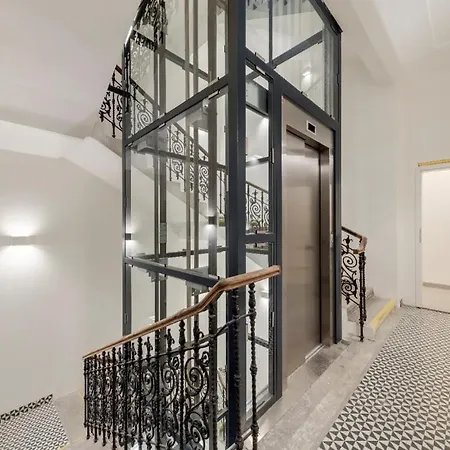 Apartment Maison 1832 C *