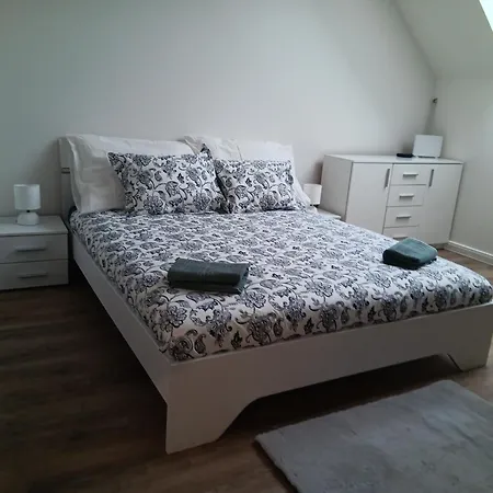 1br * Prague