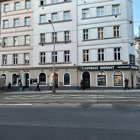 Apartment 4 Room, 2 Bath, Parking Prague