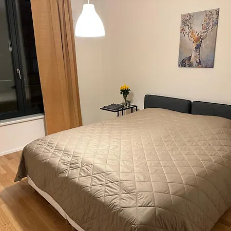 4 Room, 2 Bath, Parking Apartment